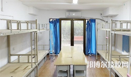 四川外國(guó)語(yǔ)大學(xué)成都學(xué)院中高職銜接部2022年宿舍條件