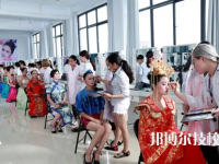 重慶2022年女孩子讀中專學(xué)什么好