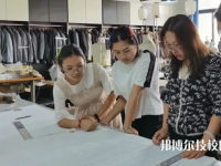 重慶2022年女生中專讀什么專業(yè)好
