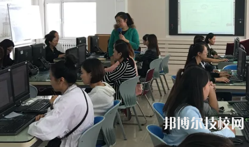 重慶2022年中專(zhuān)畢業(yè)好找工作嗎