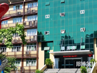 重慶2022年大專和中專哪個(gè)好