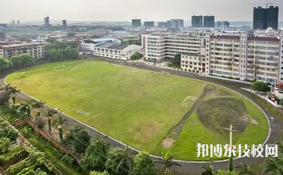 重慶2022年高中與中專的區(qū)別