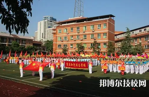 重慶2022年職業(yè)中專有哪些護(hù)理學(xué)校