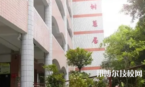 四川2022年計(jì)算機(jī)學(xué)校哪的好