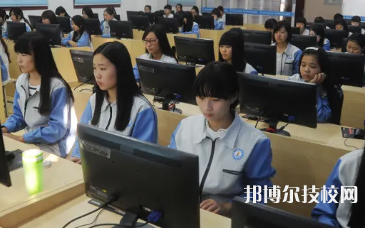 四川2022年上哪種計(jì)算機(jī)學(xué)校比較好