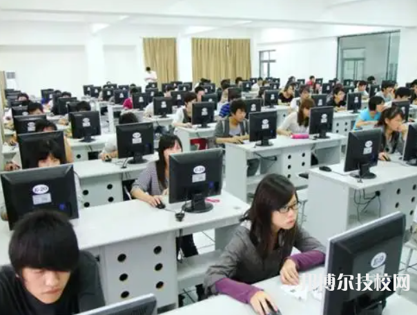 河北2022年中專學(xué)校學(xué)啥好