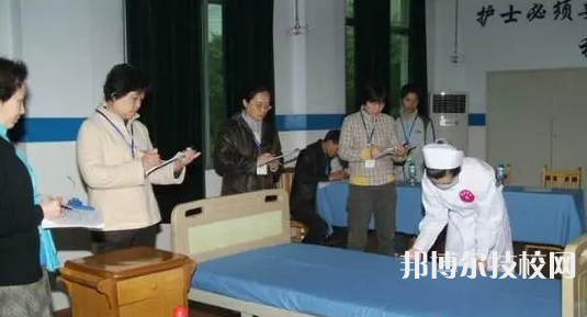 重慶2022年哪里護理學(xué)校好