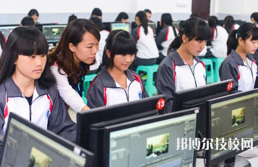 四川2022年讀中職計(jì)算機(jī)學(xué)校什么專(zhuān)業(yè)好