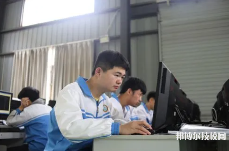  河北2022年中專學(xué)校畢業(yè)是什么文憑