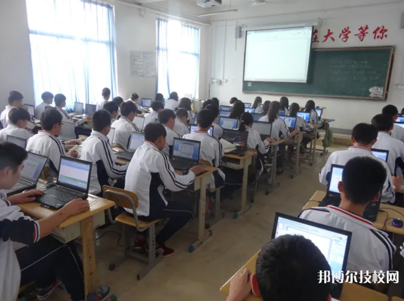  河北2022年中專學(xué)校有什么專業(yè)好