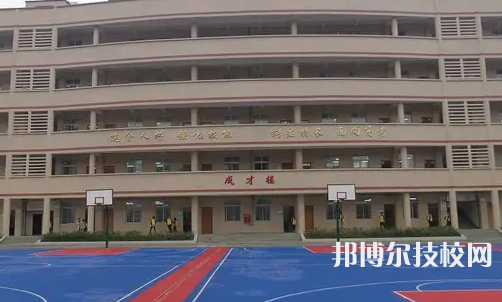 四川2022年有什么計(jì)算機(jī)學(xué)校好