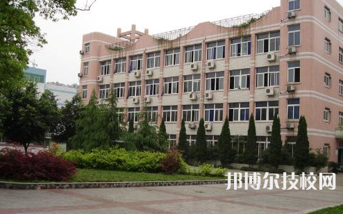 重慶行知職業(yè)技術(shù)學(xué)校2023年網(wǎng)站網(wǎng)址