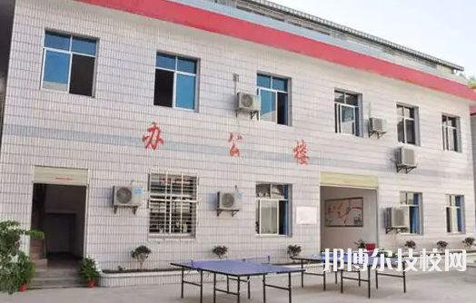 重慶萬州現(xiàn)代信息工程學(xué)校2023年有哪些專業(yè)