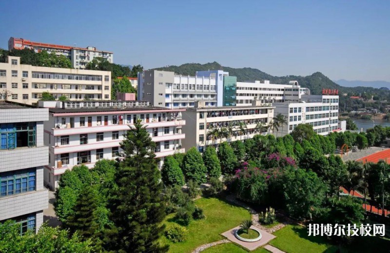 學(xué)校