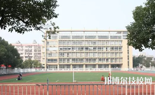 重慶市交通高級技工學(xué)校2023年報名條件、招生要求、招生對象