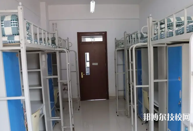 臨潭職業(yè)技術(shù)中學2023年宿舍條件