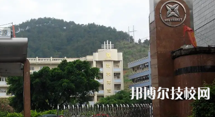 梧州西南中等專業(yè)學(xué)校2023年宿舍條件