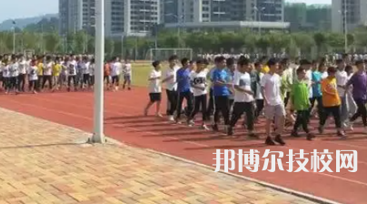 柳州市衛(wèi)生學校2023年報名條件、招生要求、招生對象