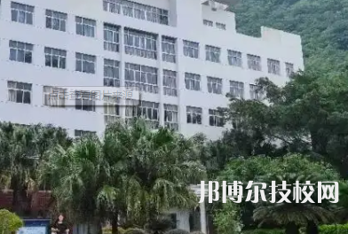 柳州工業(yè)職業(yè)技術(shù)學(xué)校2023年報(bào)名條件、招生要求、招生對(duì)象