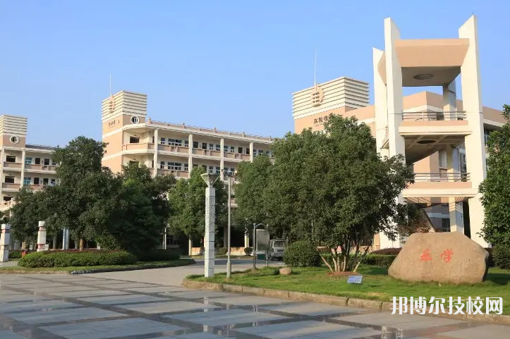 德清縣職業(yè)中等專業(yè)學(xué)校2023年招生錄取分?jǐn)?shù)線