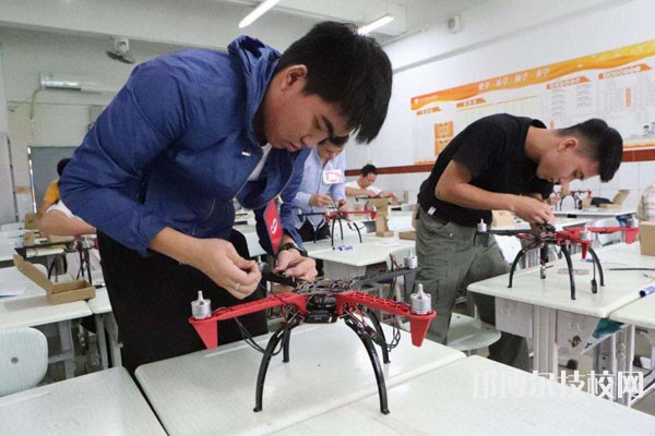 吉安信息工程學(xué)校2023年有哪些專業(yè)