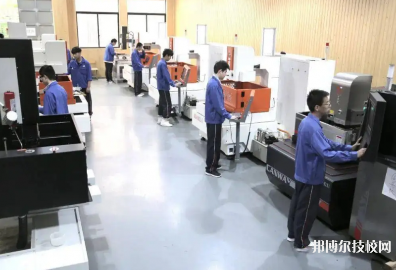 象山港高級技工學(xué)校2023年招生辦聯(lián)系電話