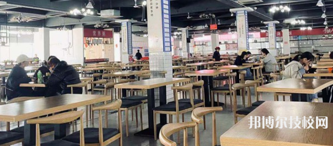 南昌智遠技工學(xué)校2023年宿舍條件
