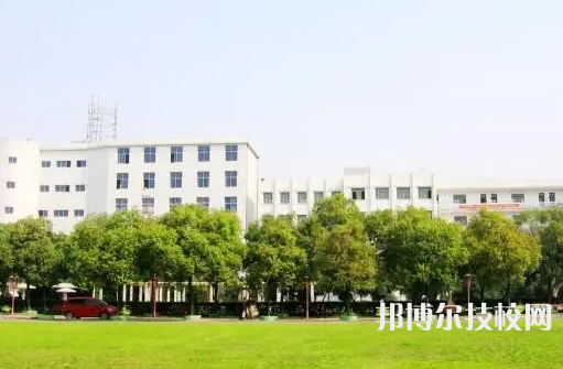 南昌理工技工學校2023年招生辦聯(lián)系電話