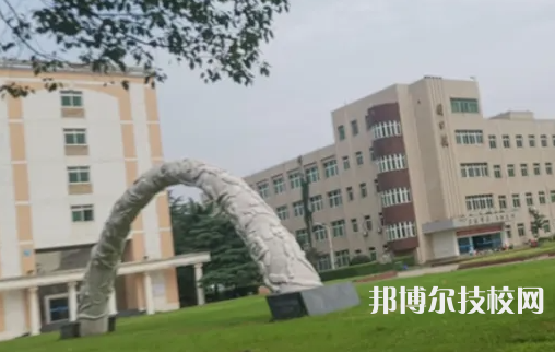 南昌理工技工學校2023年招生辦聯(lián)系電話