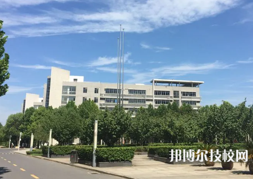 武漢儀表電子學(xué)校2023年招生錄取分?jǐn)?shù)線