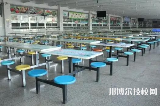 慈利縣職業(yè)中等專業(yè)學(xué)校2023年宿舍條件