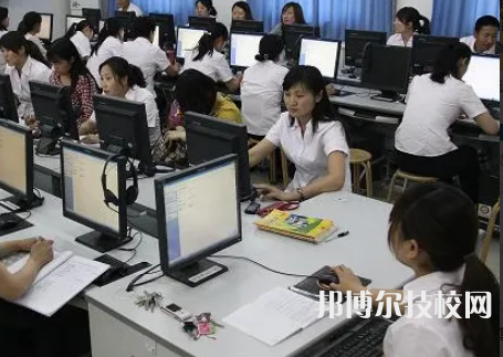 湖北世達實用外國語學校2023年有哪些專業(yè)