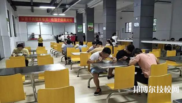 武岡職業(yè)中專學(xué)校2023年宿舍條件