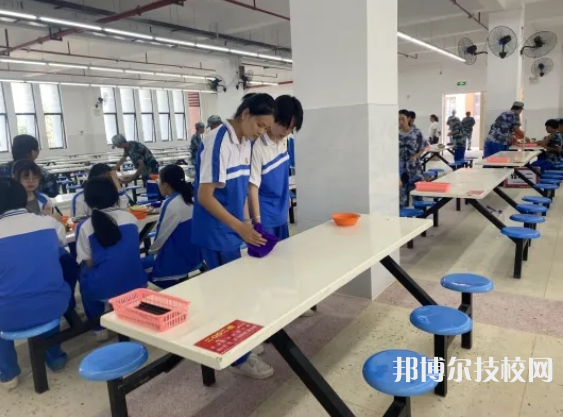 江永縣職業(yè)中專學(xué)校2023年宿舍條件