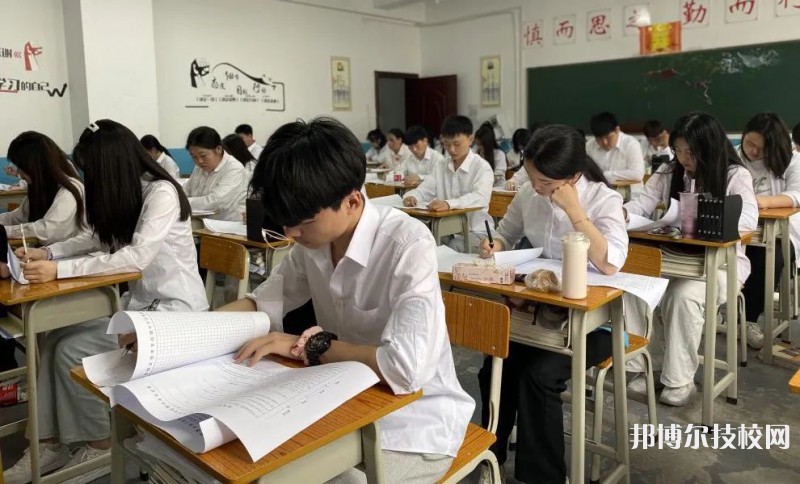 湖南曙光電子信息職業(yè)技術(shù)學(xué)校2023年怎么樣、好不好