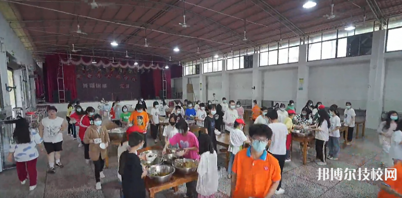 湘鄉(xiāng)市華光電子工業(yè)學(xué)校2023年宿舍條件