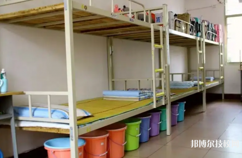 衡東縣職業(yè)中等專業(yè)學(xué)校2023年宿舍條件