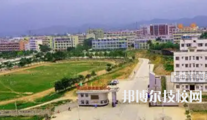靈山第二職業(yè)技術(shù)學(xué)校2023年報(bào)名條件、招生要求、招生對(duì)象