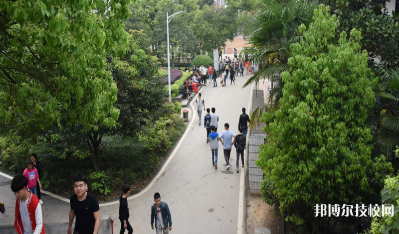 溆浦縣職業(yè)中等專業(yè)學(xué)校2023年招生簡(jiǎn)章