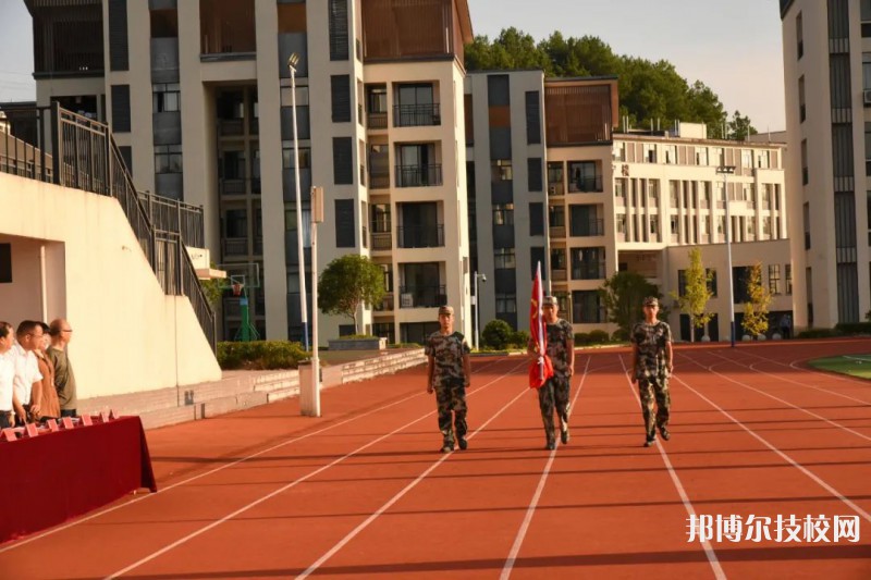 新晃侗族自治縣職業(yè)中等專業(yè)學(xué)校2023年宿舍條件