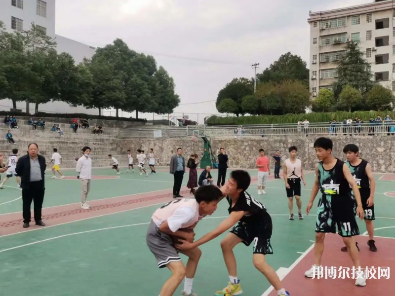 漣源工貿(mào)職業(yè)中等專業(yè)學(xué)校2023年有哪些專業(yè)
