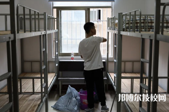 湖南省有色金屬中等專業(yè)學(xué)校2023年宿舍條件 