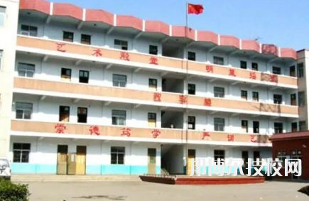 鄭州東方藝術(shù)中等專業(yè)學(xué)校是中專還是技校（鄭州東方藝術(shù)中等專業(yè)學(xué)校）