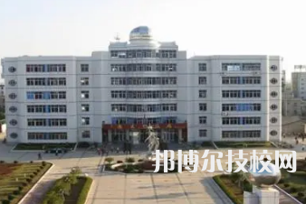 進(jìn)賢縣職業(yè)技術(shù)高級中學(xué)是中專還是大專（進(jìn)賢縣職業(yè)技術(shù)高級中學(xué)）