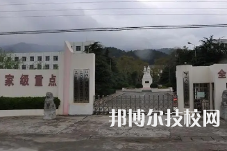 江西通用技術(shù)工程學(xué)校是中專還是大專（江西通用技術(shù)工程學(xué)校）