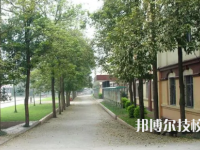內(nèi)江鐵路機(jī)械學(xué)校是中專還是大專（內(nèi)江鐵路機(jī)械學(xué)校）