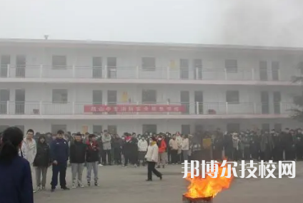 淮北市烈山區(qū)中等專業(yè)學(xué)校是中專還是大專（淮北市烈山區(qū)中等專業(yè)學(xué)校）