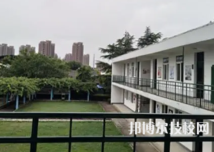 蕪湖恒杰科技學(xué)校是中專還是大專（蕪湖恒杰科技學(xué)校）