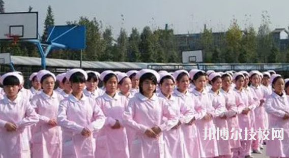 成都衛(wèi)生學(xué)校是中專還是大專（成都衛(wèi)生學(xué)校）