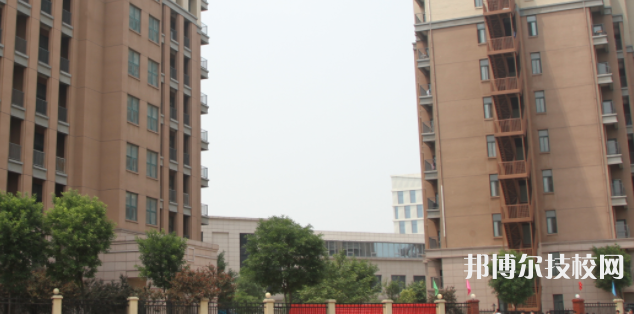 鄭州城鐵交通中等專業(yè)學(xué)校是中專還是技校（鄭州城鐵交通中等專業(yè)學(xué)校）
